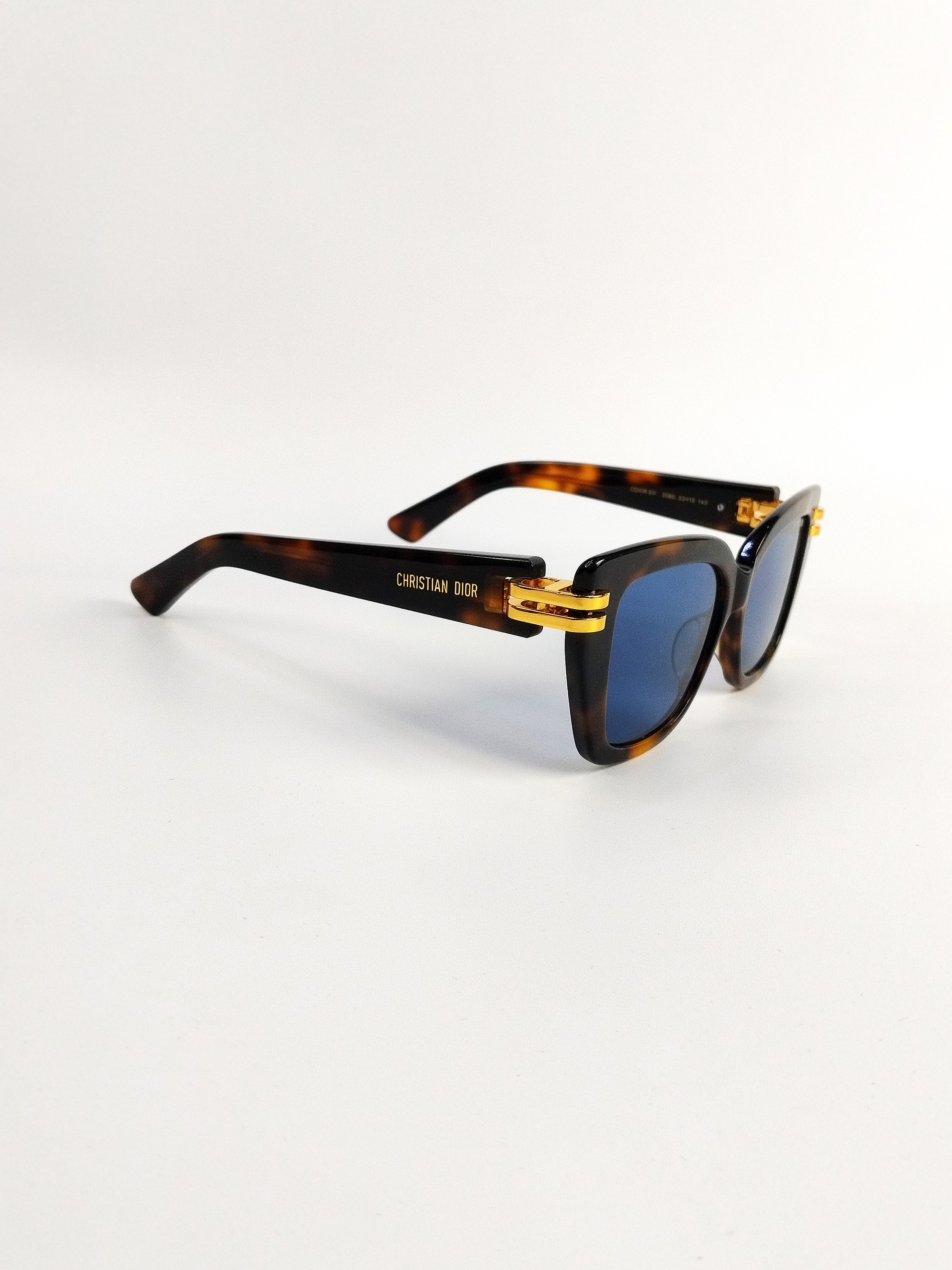 Christian Dior alternate