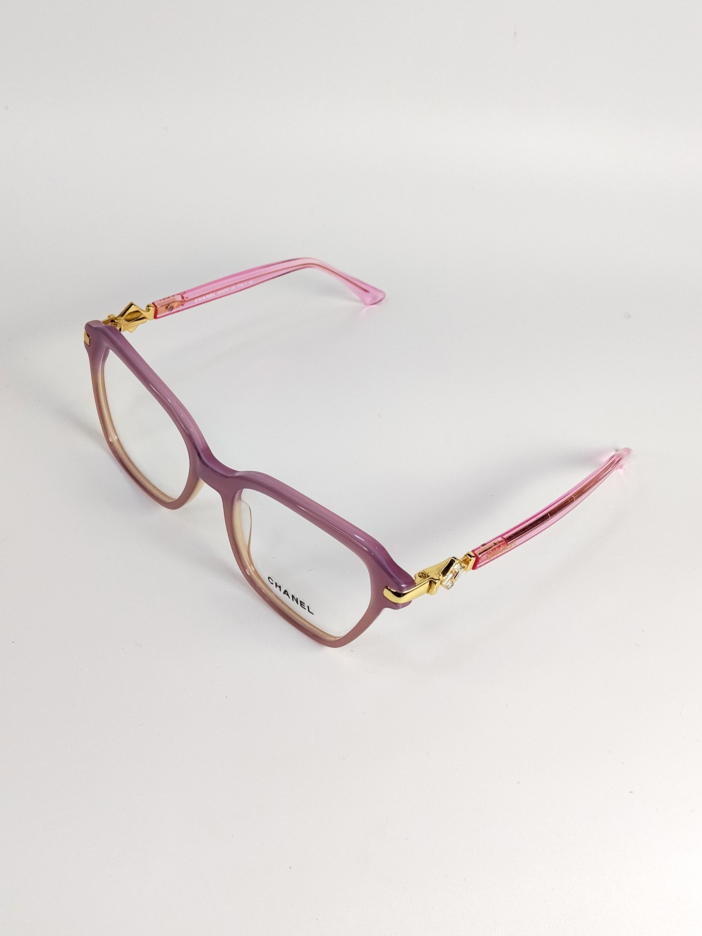 Chanel 001 alternate